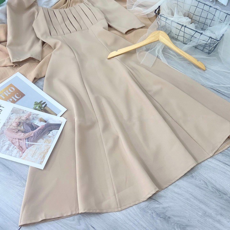 Đầm nude cổ vuông xếp li tay lửng vintage