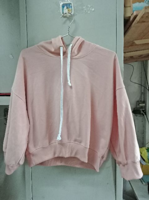 Pass thanh lí hoodie crop top màu hồng phấn cute