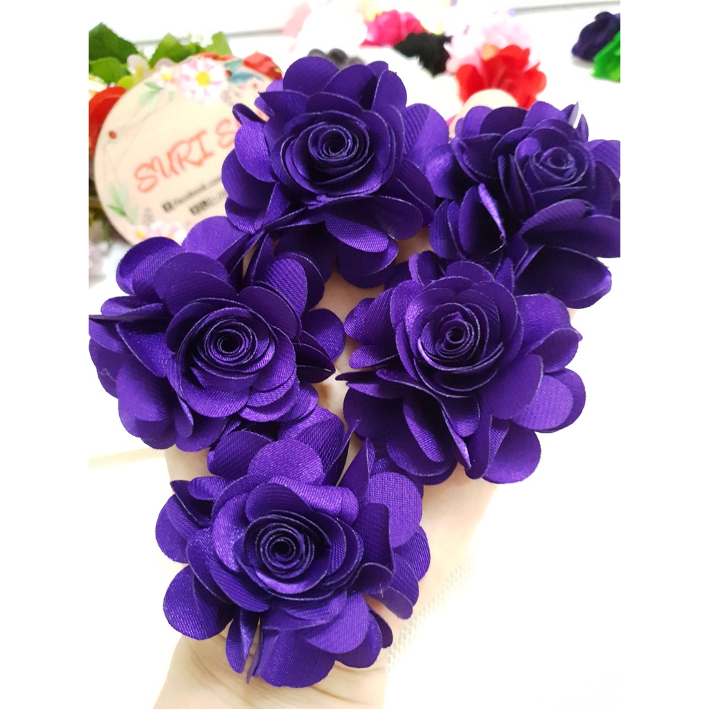 HOA HỒNG VẢI PHI LỤA 6cm - SÉT 10 CÁI