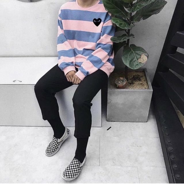 Áo swearter 😙. Chất liệu coton ticy mịn 😋