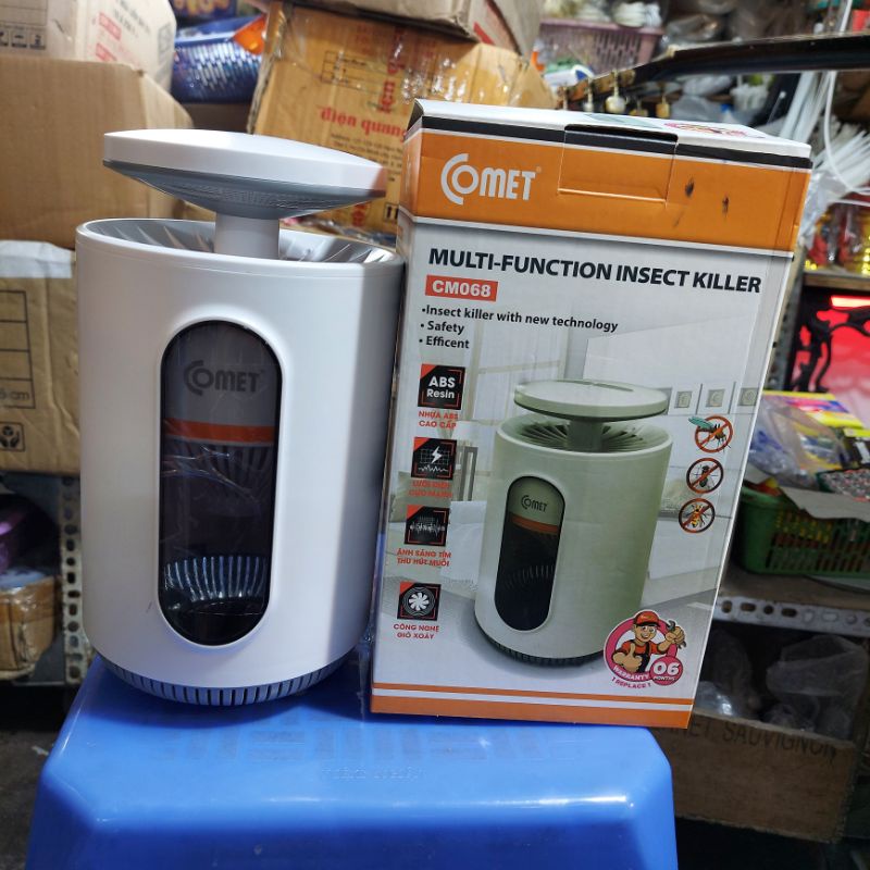 Đèn bắt muỗi CoMet CM068 có quạt hút
