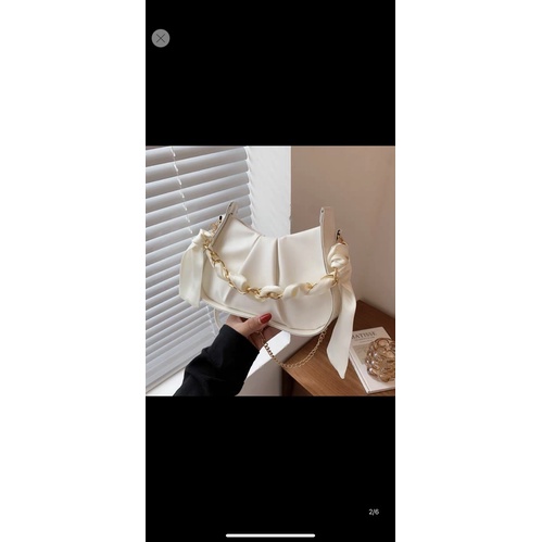 Túi xách đeo chéo màu trắng tiểu thư