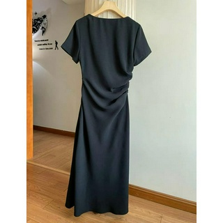 Đầm váy freesize đen khoéc vai