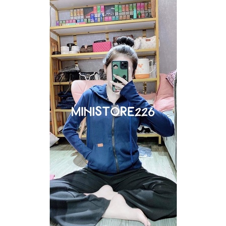 ÁO KHOÁC TRƠN XỎ NGÓN