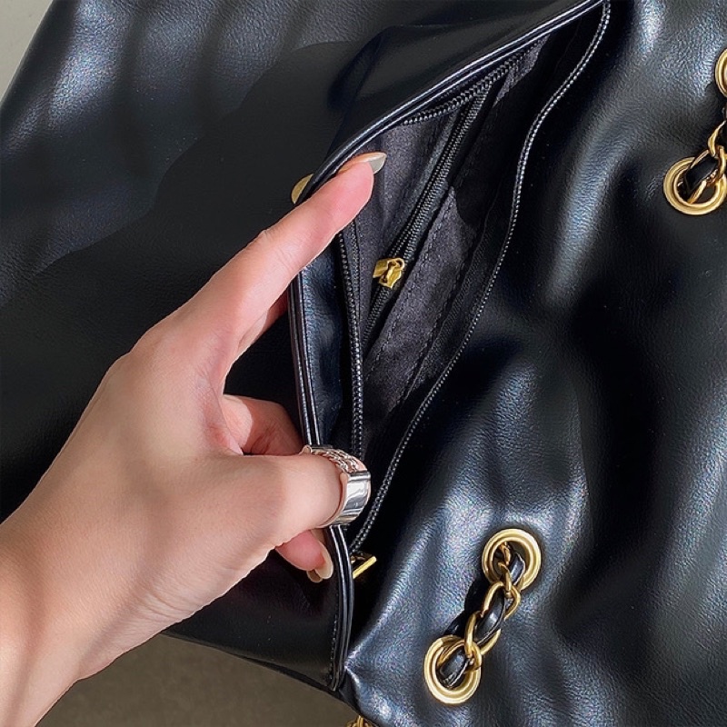 Có sẵn Túi đen chéo 2 quay vintage