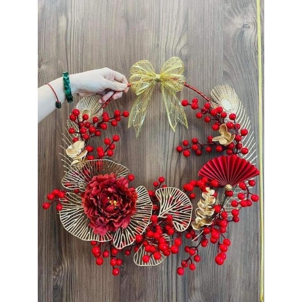vòng đào đông đỏ trang trí tết