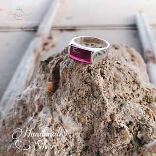 Nhẫn nam kiểu Signet