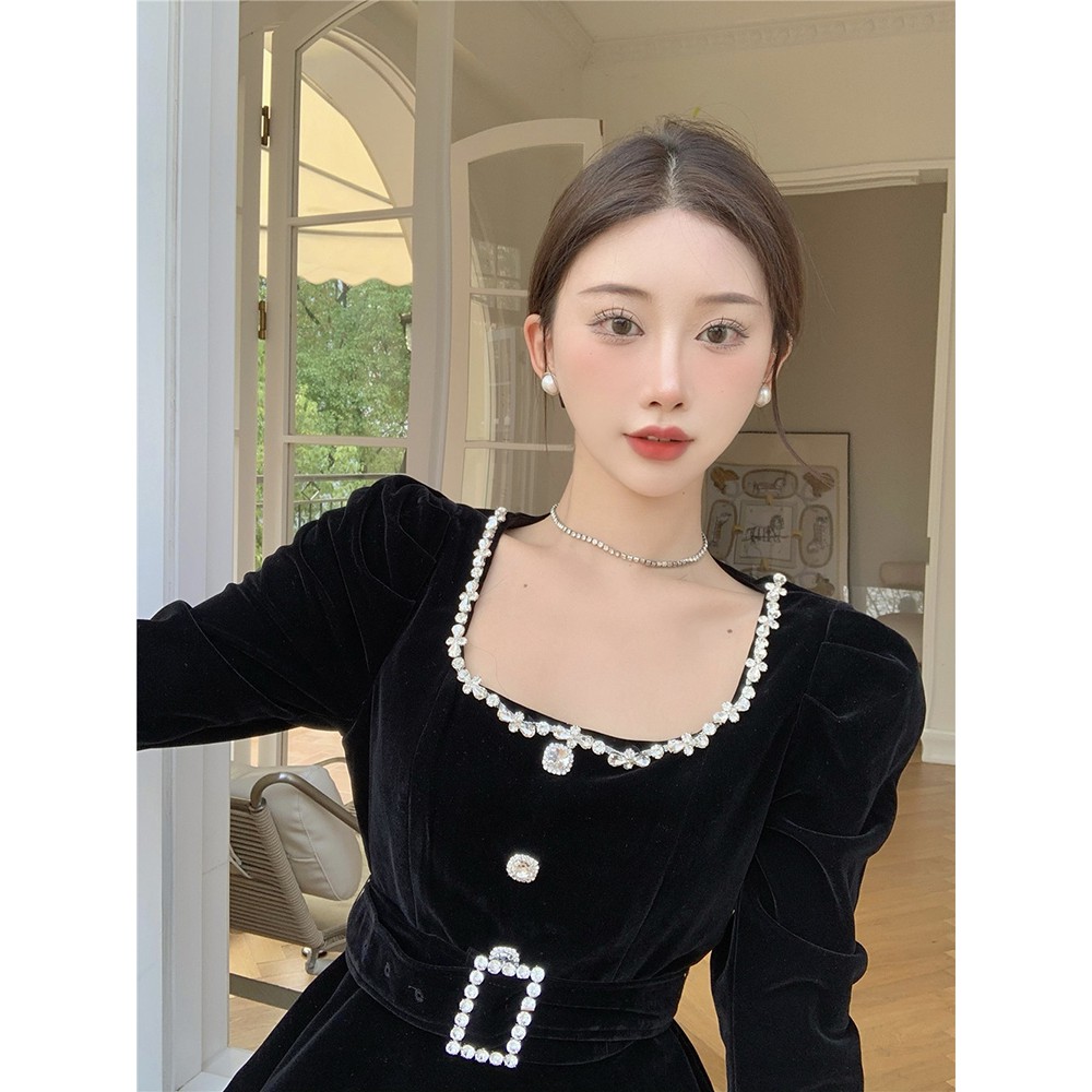 Váy nhung dài tay của nữ phong cách mùa thu kiểu Pháp hàng Quảng Châu cao cấp