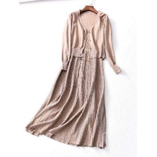 Set váy len và khoác cardigan