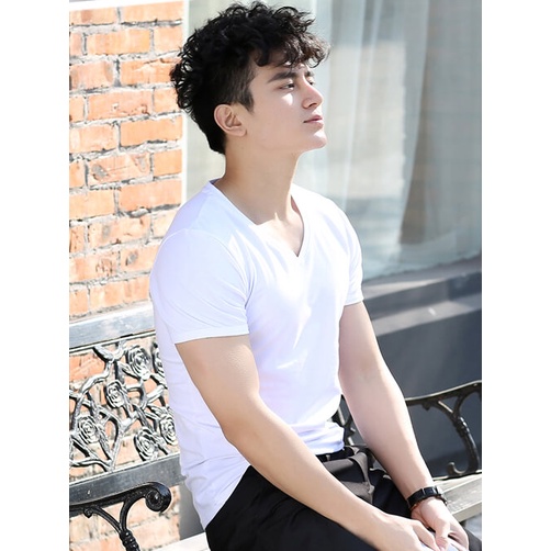 Áo Thun Cổ Tim Ngắn Tay M C FASHION Andromeda Màu Trắng Phom Xuông Dùng Chung Nam Nữ Vải Dày Mịn Không Xù Lông