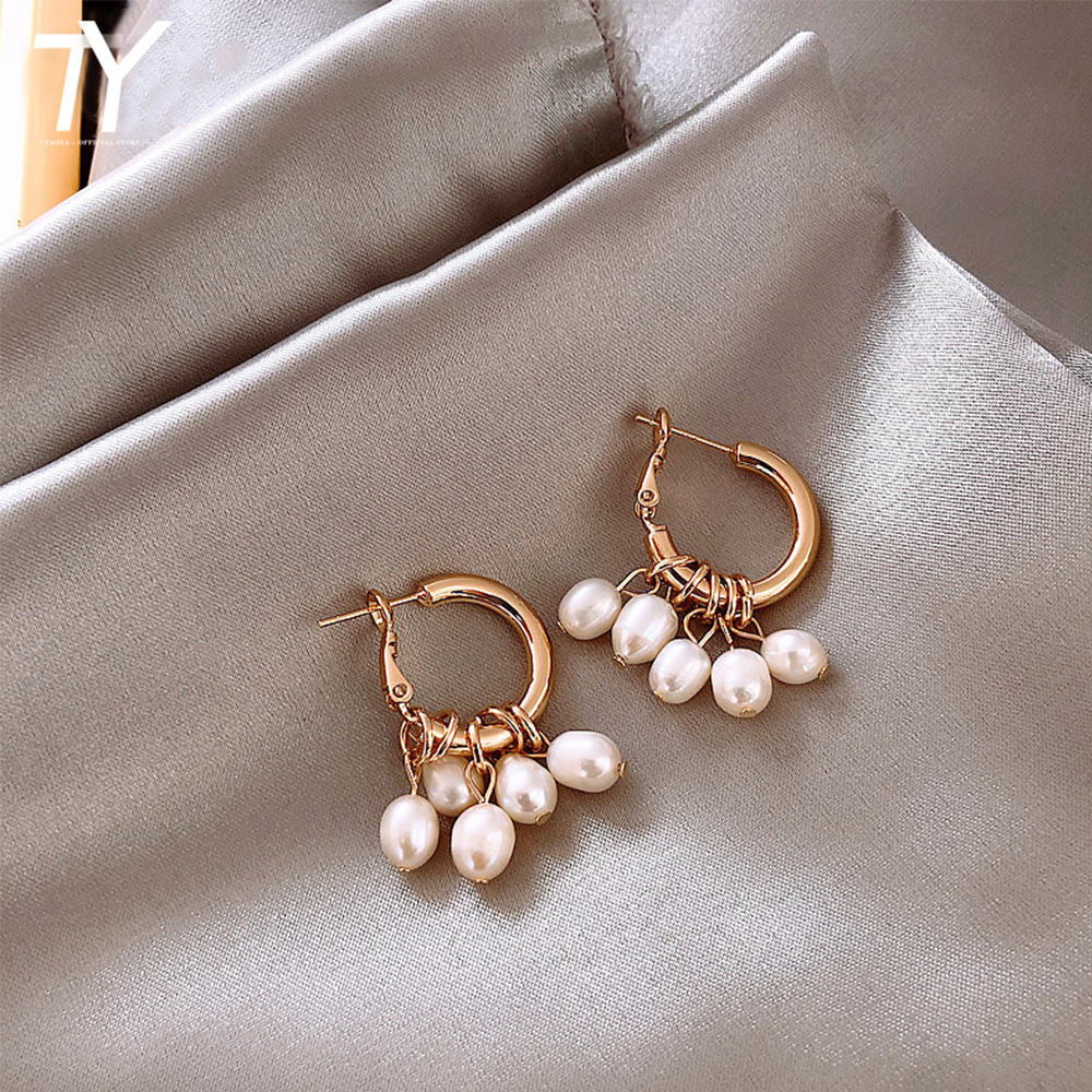 Đôi Khuyên Tai Dáng Dài Đính Ngọc Trai Thiết Kế Thời Trang