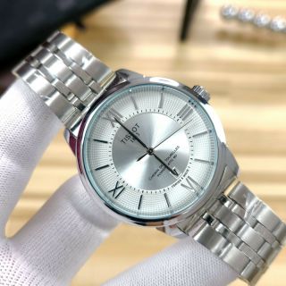 Đồng Hồ Thời Trang Cho Nam Và Nữ