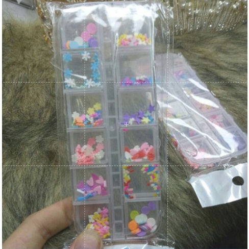 set phụ kiện charm đất sét 12 ô