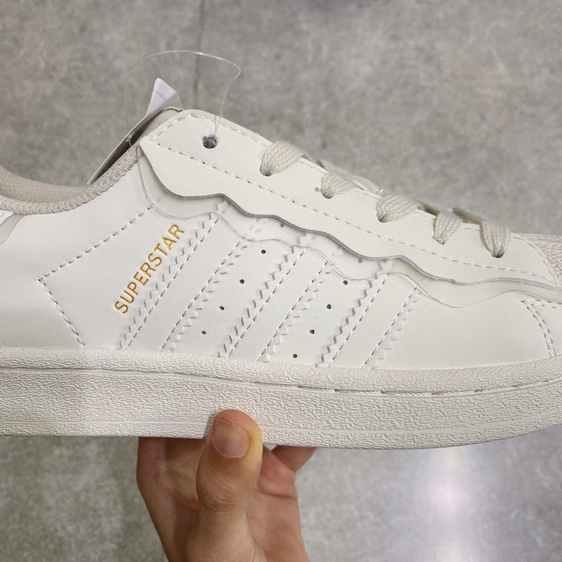 Giày thể thao super.star W