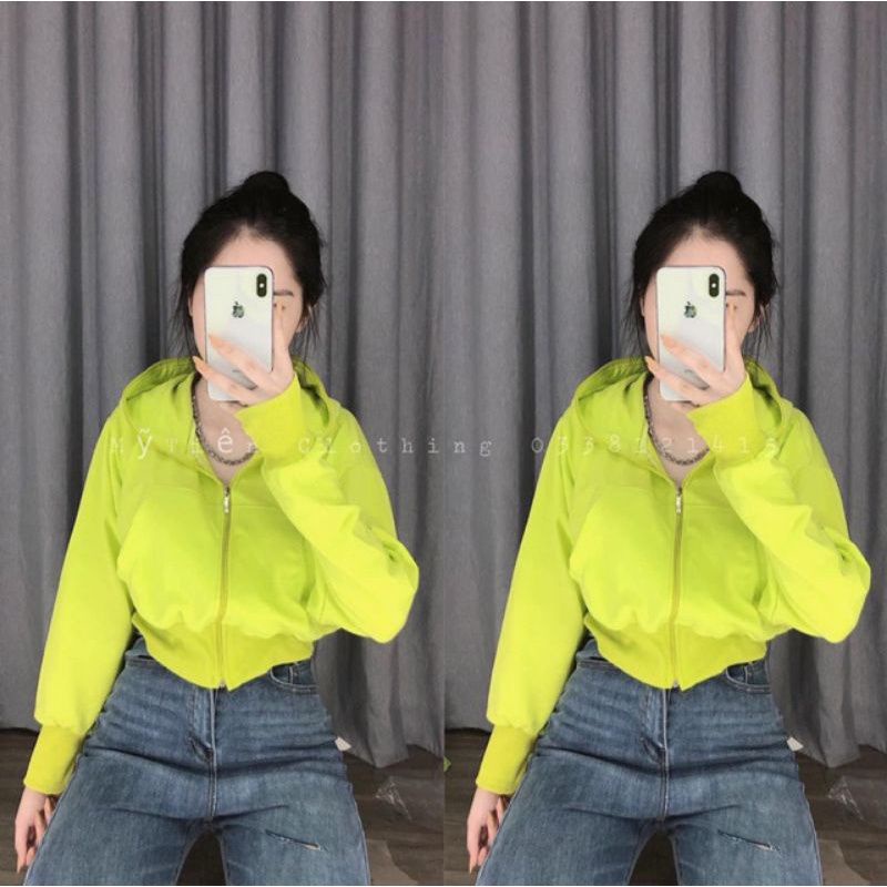 Áo khoác xỏ ngón croptop có nón