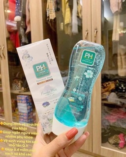 Dung dịch vệ sinh phụ nữ PH Care