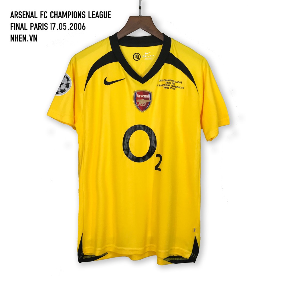 BỘ ÁO ĐẤU ARSENAL 2005 VÀNG