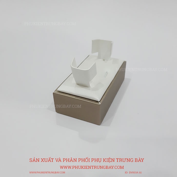 ĐẾ TRƯNG BÀY VÒNG TAY CẨM THẠCH TRẮNG DV003A