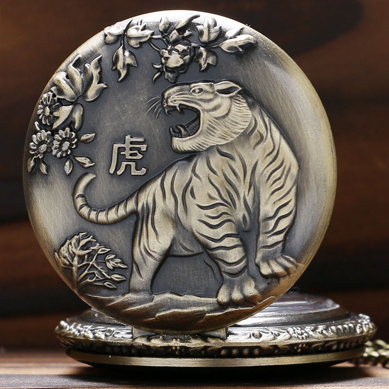 Đồng hồ quả quýt hình hổ phong cách vintage
