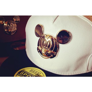 Mũ lưỡi trai Mickey