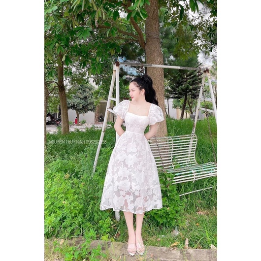 ĐẦM HOA NỔI MIDI CỔ VUÔNG TAY BÚP