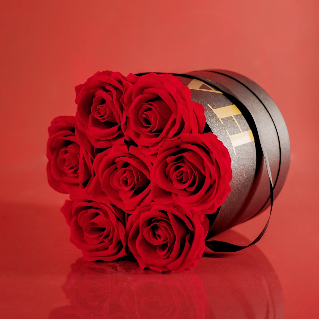 🎁Quà tặng Valentine cho nam nữ người yêu Nowship 2h🎁 Hộp hoa lụa đỏ cao cấp phong cách Hàn Quốc thương hiệu BÔNG BY CATT