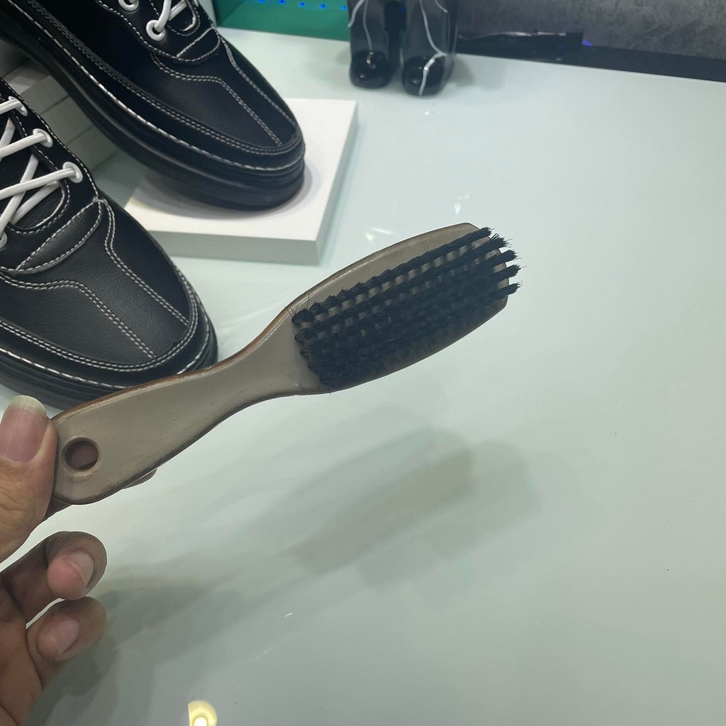 Bàn Chải Đánh Giày Kỳ Liên,Chất Liệu Nhựa, Lông Nhân Tạo Shopee