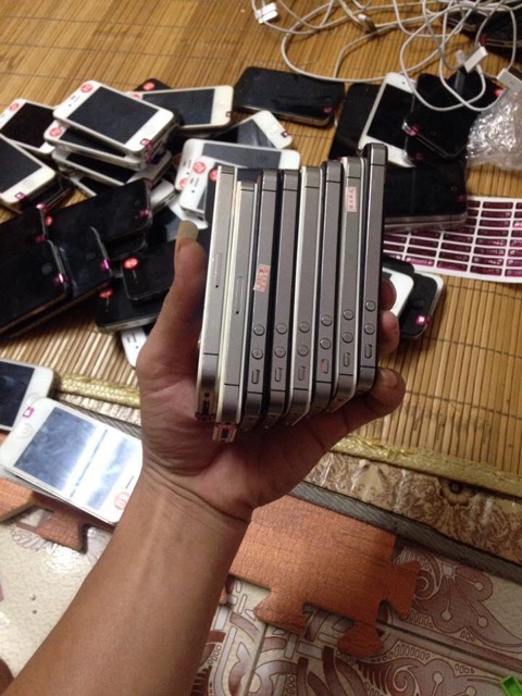 [Mã ELMS5 giảm 7% đơn 300K] Điện thoại iphone 4s quốc tế 16gb quốc tế chính hãng Apple giá rẻ nhất shoppe. | BigBuy360 - bigbuy360.vn