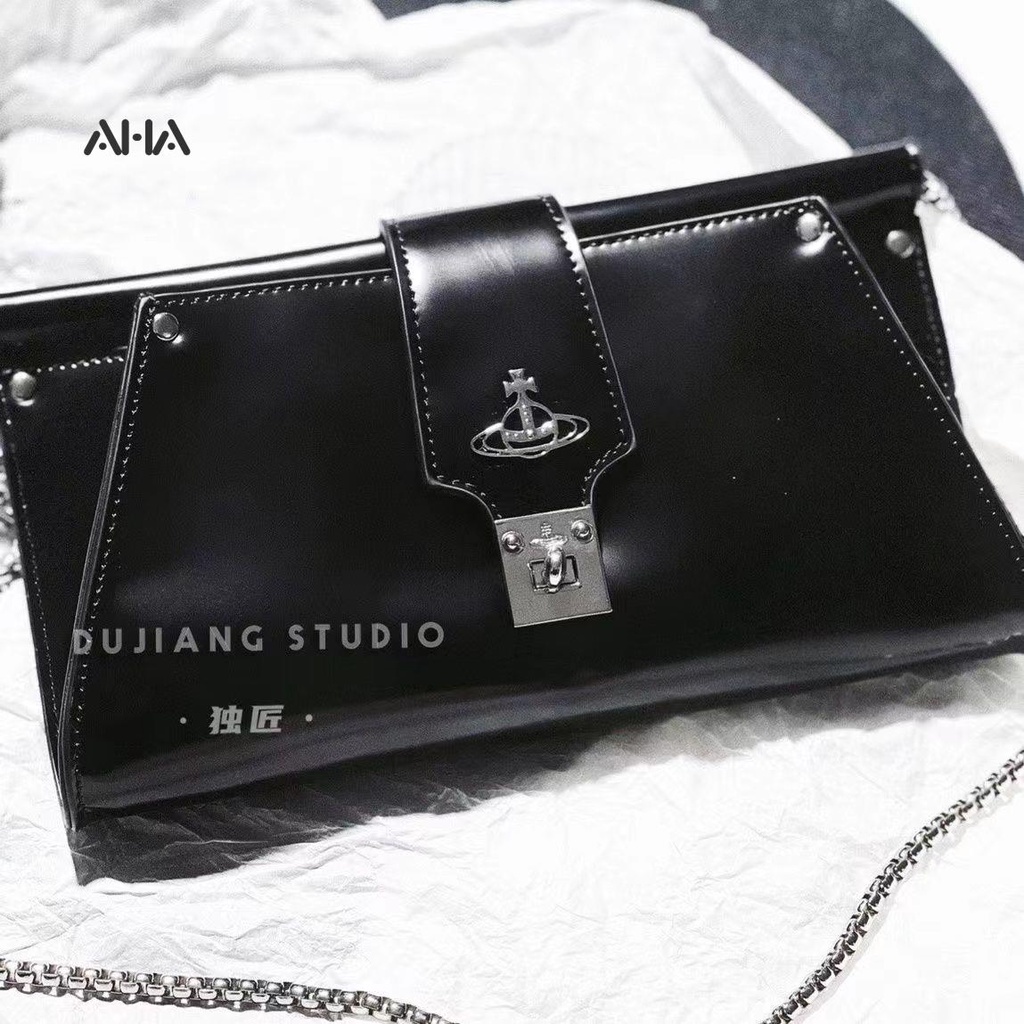 Túi xách AHA official phối dây xích thời trang dành cho nữ