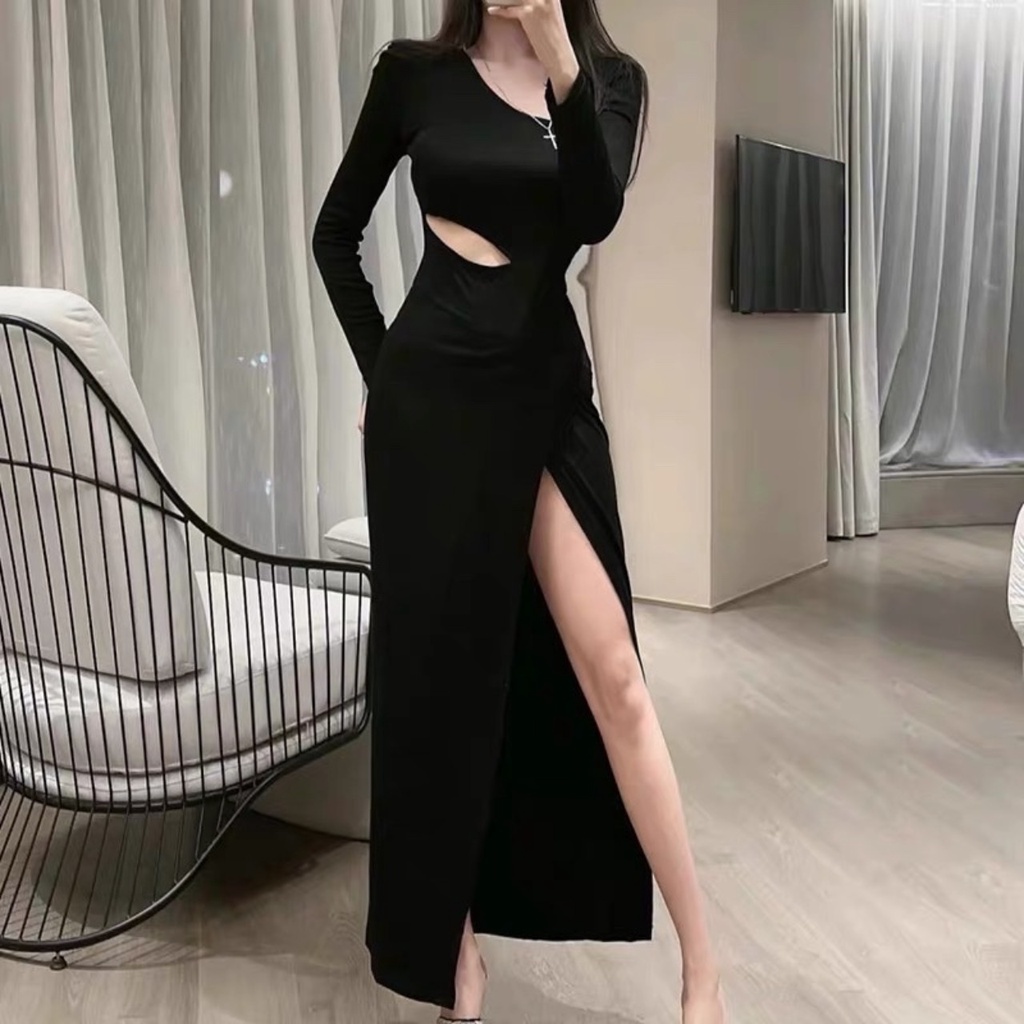 Đầm body tay dài khoét eo xéo cổ U xẻ tà trước màu đen freesize mặc đi tiệc đi chơi đi du lịch