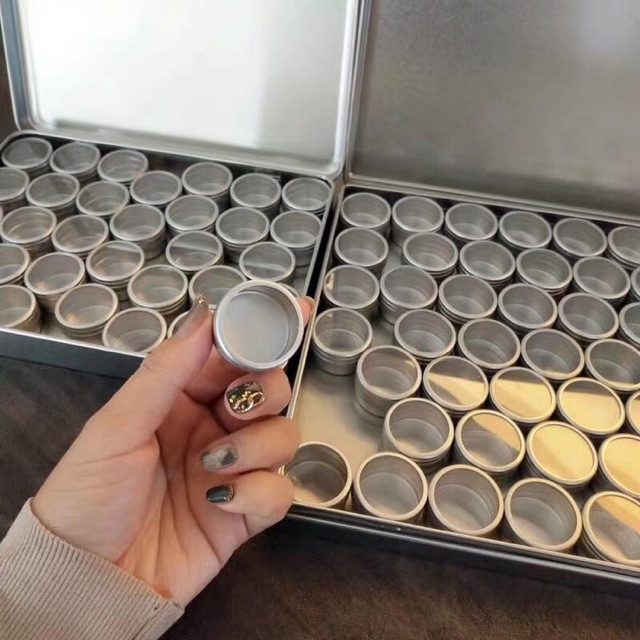 Hộp đựng phụ kiện nail đựng đá 35 ô