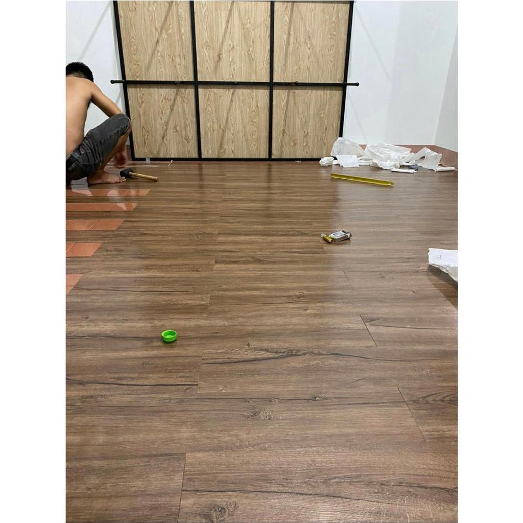 1 tấm, Sàn nhựa giả gỗ, 91.44 x 15.24cm, sàn dán keo sẵn, miếng dán sàn giả gỗ, dán sàn, tấm nhựa dán sàn nhà
