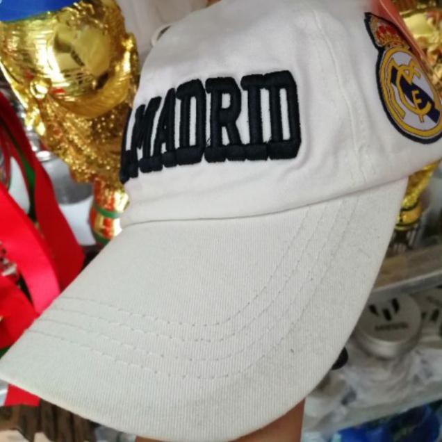 Mũ nón lưỡi trai Real Madrid chữ thêu nổi