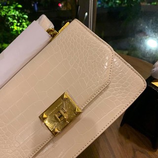 túi hộp ckk đinh vân rắn
