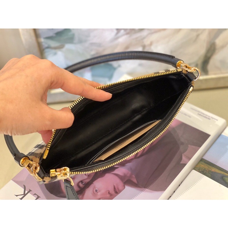 Túi đeo vai/ túi kẹp nách nữ Burberry BBR cao cấp thiết kế đơn giản sang trọng