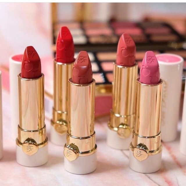 Son lì Too Faced