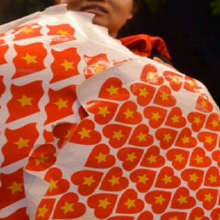 100 tem cờ dán mặt cổ vũ bóng đá