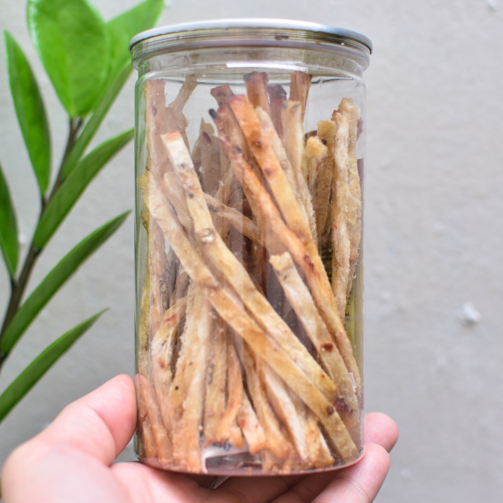 Khô cá thiều que loại ngon, hủ pet 250g - Đồ ăn vặt Nhà Gấu | BigBuy360 - bigbuy360.vn