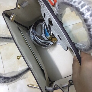 Túi HM bạch tạng