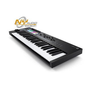 Đàn Novation Launchkey 49 MK3 Midi Controller