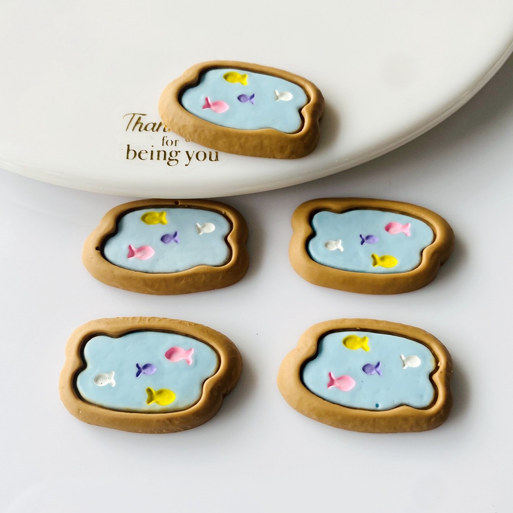 Bộ 10 Miếng Dán Trang Trí Cốc Nước/Điện Thoại Hình Nhà Nấm Bằng Resin Độc Đáo DIY