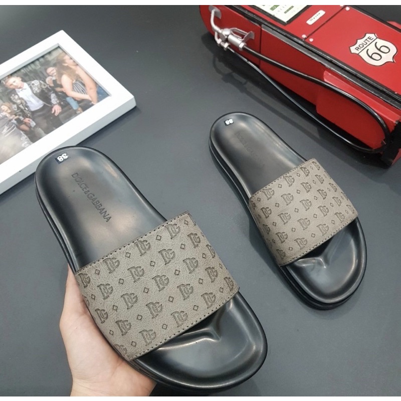 Dép quai ngang có hoạ tiết dập vân logo, Dép da thời trang chống trơn phong cách đơn giản btshop từ 38 đến 42