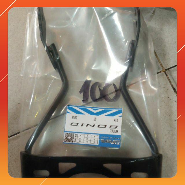 Pas, pát trước bắt bảng tên dành cho dòng xe Sonic