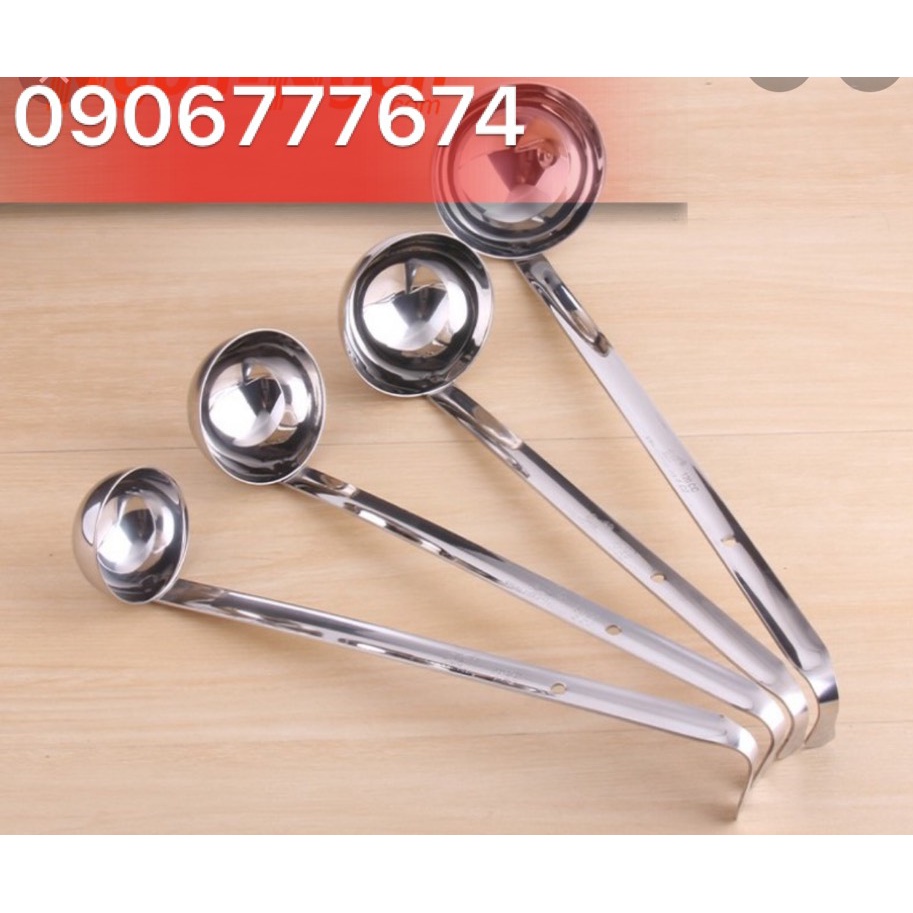 Vá Inox Cán Dài Có Đầu Móc