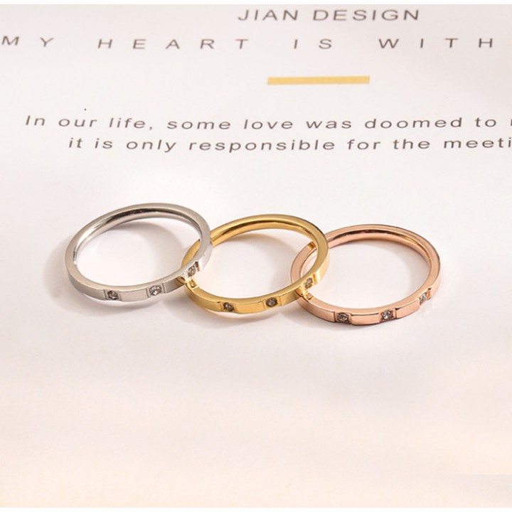 Nhẫn titan nữ ba hạt đá nhỏ không đen không gỉ trẻ trung sang trọng