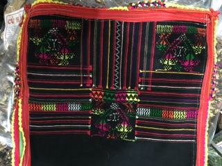 Khăn piêu dân tộc thái
