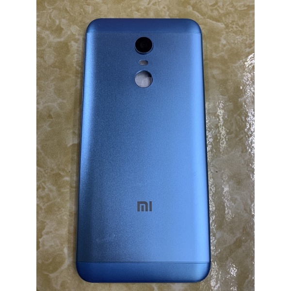 Bộ vỏ redmi 5 plus - xiaomi (gồm lưng, sườn, phím nguồn và phím âm lượng)