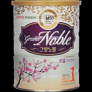Sữa Grand Noble số 1 có có vị nhạt, mát tương tự như sữa mẹ.Bé nào cũng sẽ rất là thích và rất hợp sữa nên mẹ cứ yên tâm