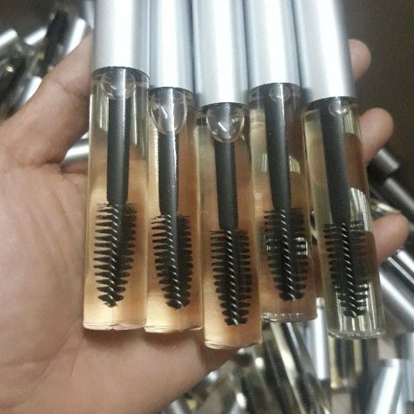 Chuốt mi  dầu dừa rất thơm ( dừa nấu thủ công )