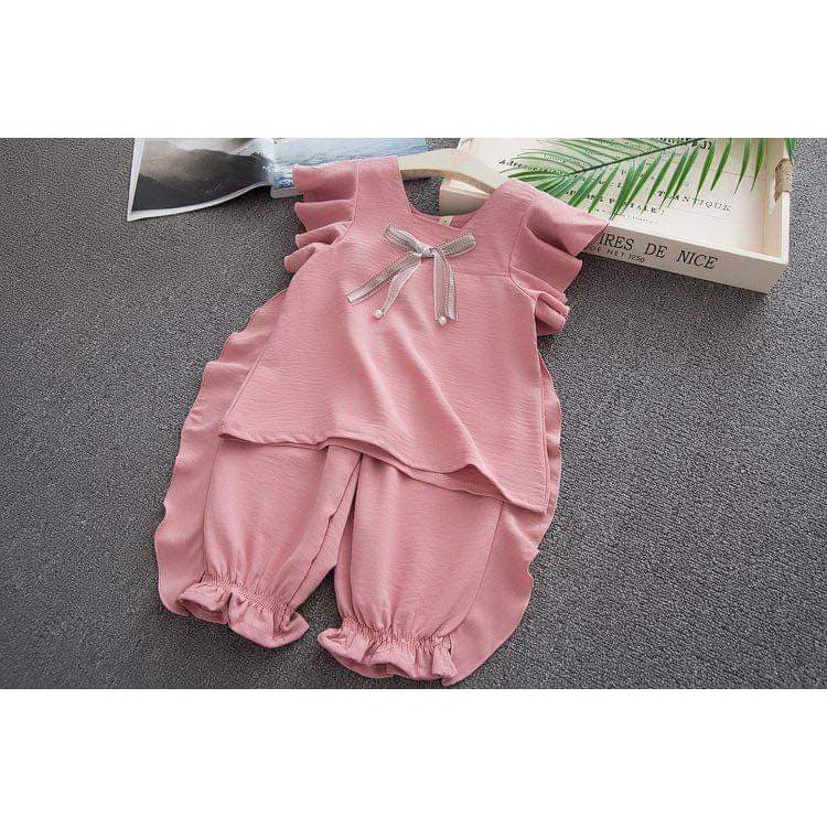 3 - Bộ bé gái màu hồng có nơ nhún viền - HG036-SM